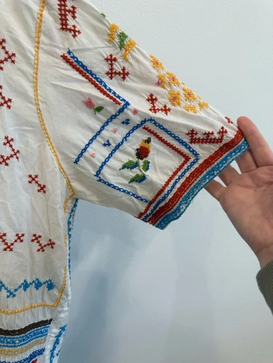 Farm Rio Embroidered Pineapple & Floral Short-Sleeve Shirt XL Tropical Vacation - Picture 4 of 14